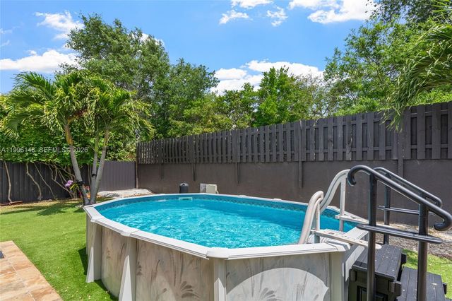 10625 SW 79th Pl, Miami, FL 33156