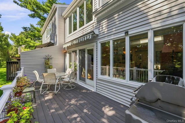 452 Carrollwood Drive, Tarrytown, NY 10591
