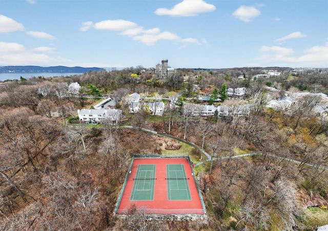 452 Carrollwood Drive, Tarrytown, NY 10591
