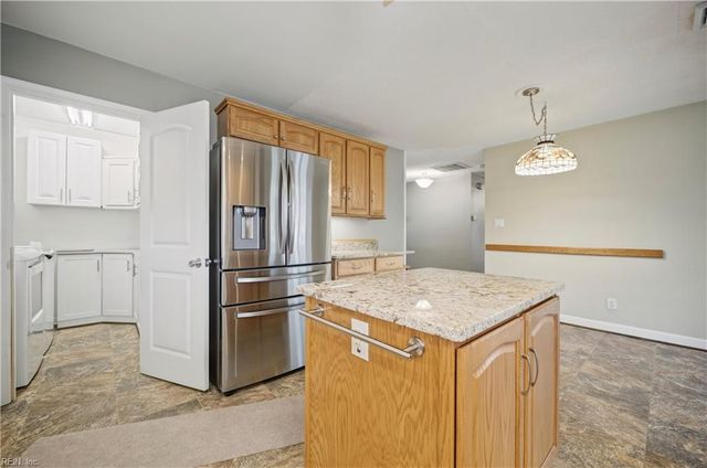 256 Hill Prince RD, Virginia Beach, VA 23462