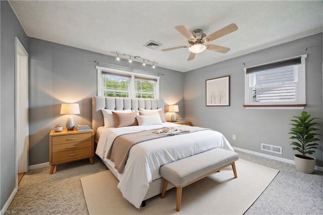 256 Hill Prince RD, Virginia Beach, VA 23462