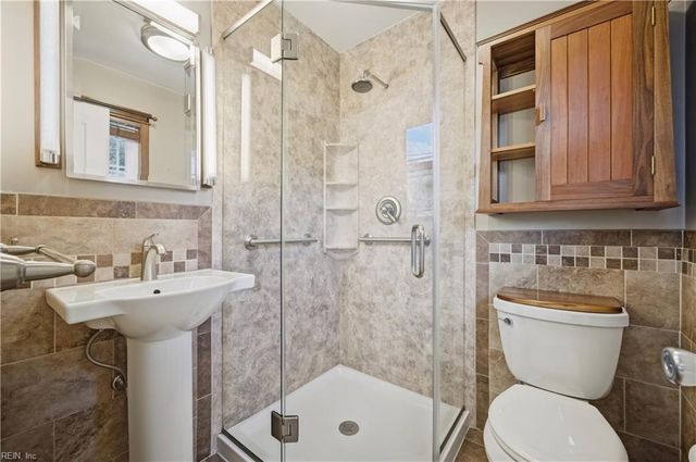 256 Hill Prince RD, Virginia Beach, VA 23462