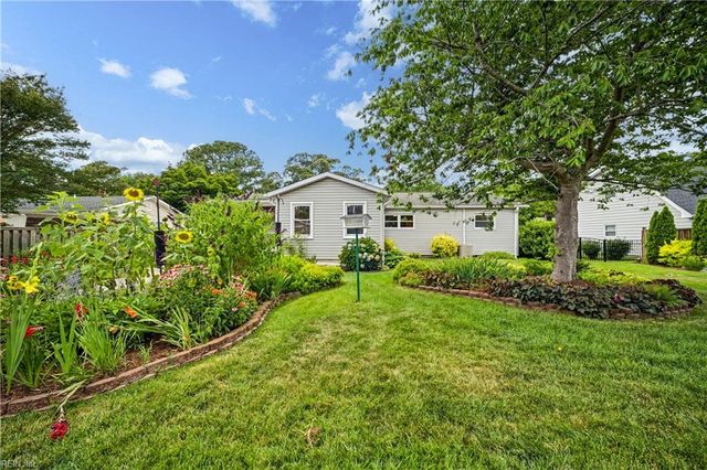 256 Hill Prince RD, Virginia Beach, VA 23462