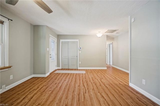 256 Hill Prince RD, Virginia Beach, VA 23462