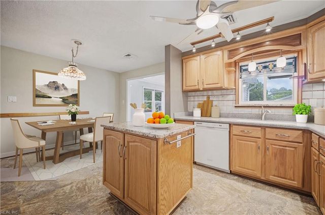 256 Hill Prince RD, Virginia Beach, VA 23462
