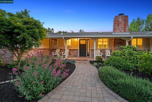 1219 Elmwood Dr, Walnut Creek, CA 94597