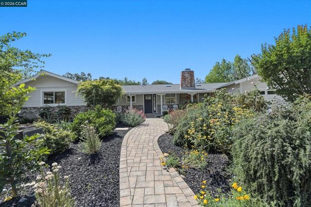 1219 Elmwood Dr, Walnut Creek, CA 94597