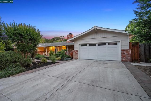 1219 Elmwood Dr, Walnut Creek, CA 94597