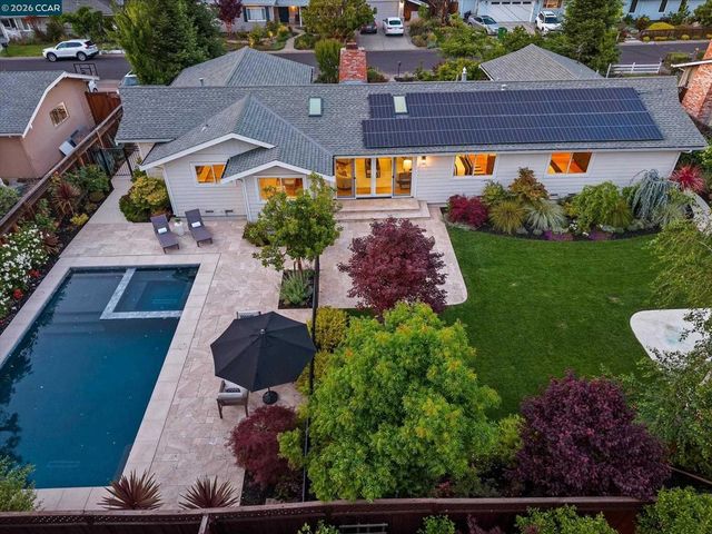 1219 Elmwood Dr, Walnut Creek, CA 94597