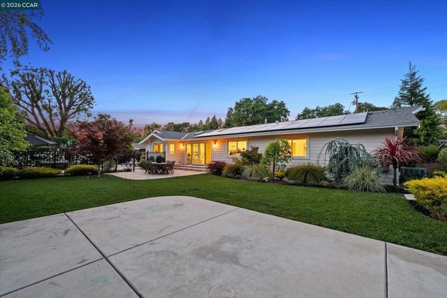 1219 Elmwood Dr, Walnut Creek, CA 94597