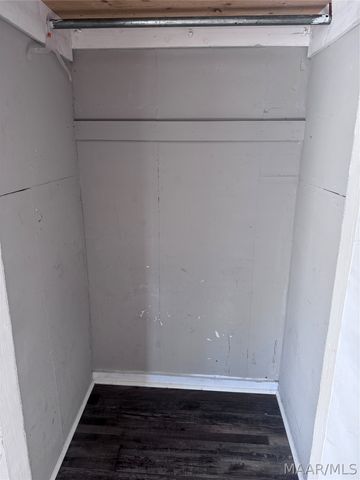 1750 Yarbrough Street, Montgomery, AL 36110