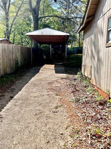 1750 Yarbrough Street, Montgomery, AL 36110