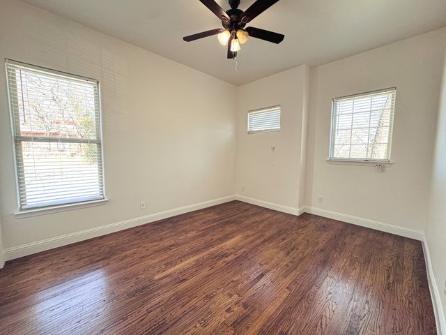 1302 Woodridge Circle, Euless, TX 76040