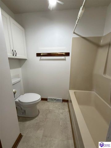 1312 Amanda Jo Drive, Elizabethtown, KY 42701