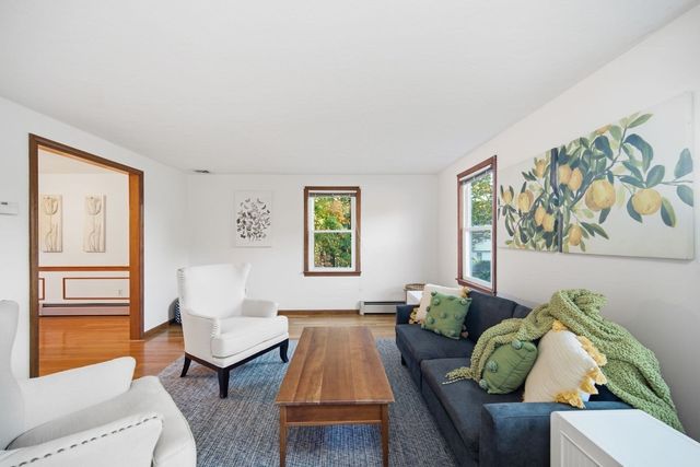 9 Northbriar Rd, Acton, MA 01720