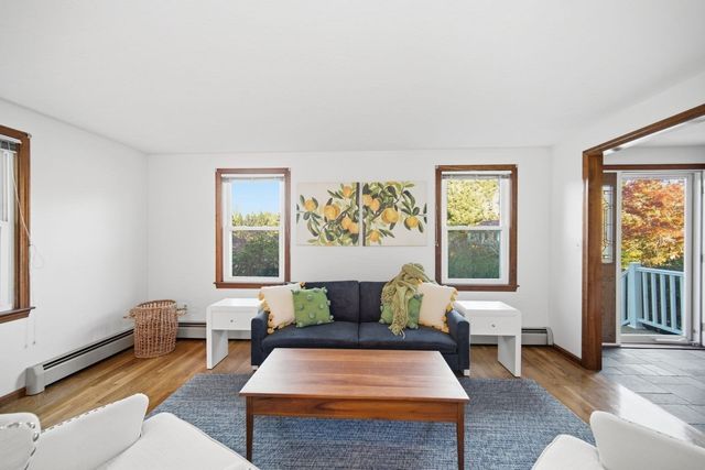 9 Northbriar Rd, Acton, MA 01720
