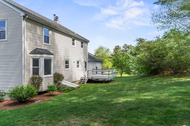 9 Northbriar Rd, Acton, MA 01720