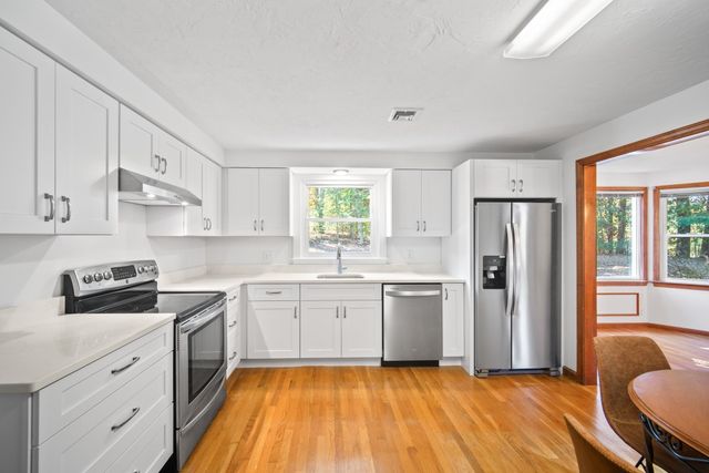 9 Northbriar Rd, Acton, MA 01720