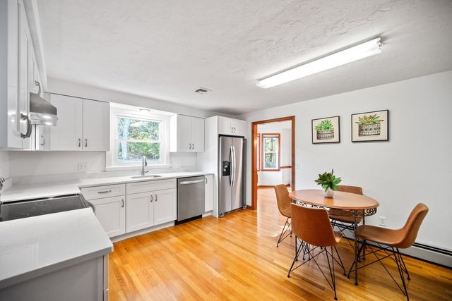 9 Northbriar Rd, Acton, MA 01720