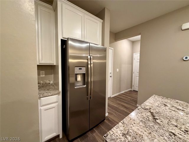 771 ESTATE COUNTRY Avenue, North Las Vegas, NV 89086