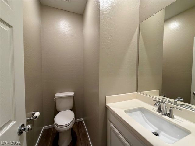 771 ESTATE COUNTRY Avenue, North Las Vegas, NV 89086