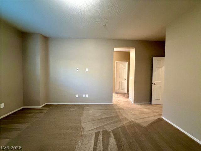 771 ESTATE COUNTRY Avenue, North Las Vegas, NV 89086