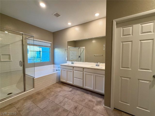 771 ESTATE COUNTRY Avenue, North Las Vegas, NV 89086