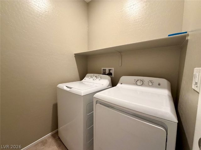 771 ESTATE COUNTRY Avenue, North Las Vegas, NV 89086