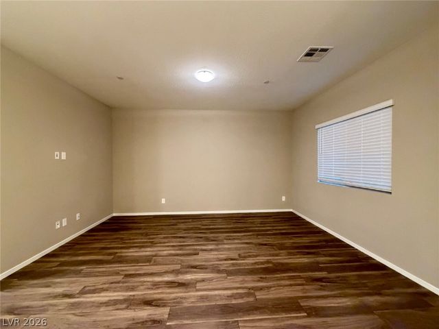 771 ESTATE COUNTRY Avenue, North Las Vegas, NV 89086