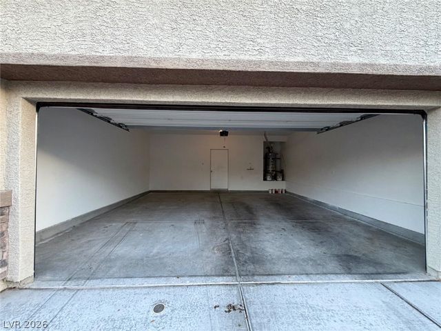 771 ESTATE COUNTRY Avenue, North Las Vegas, NV 89086
