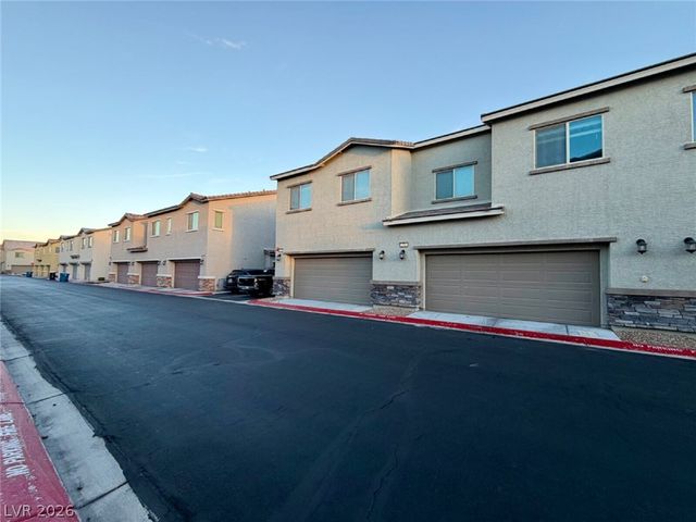 771 ESTATE COUNTRY Avenue, North Las Vegas, NV 89086