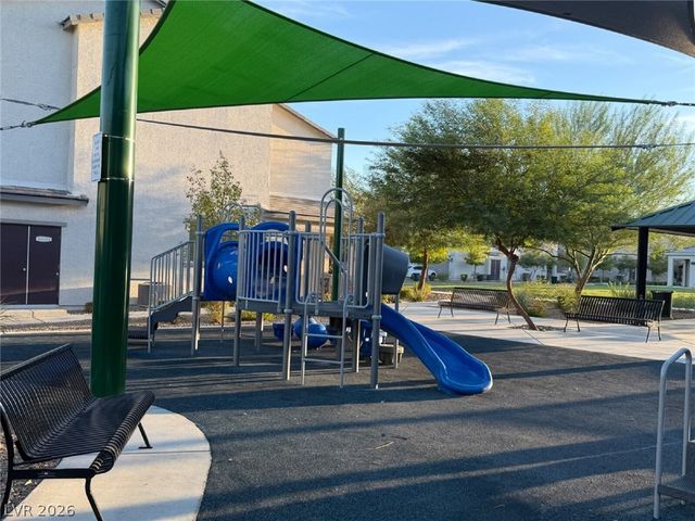 771 ESTATE COUNTRY Avenue, North Las Vegas, NV 89086