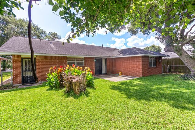 1806 Burke Road, Pasadena, TX 77502