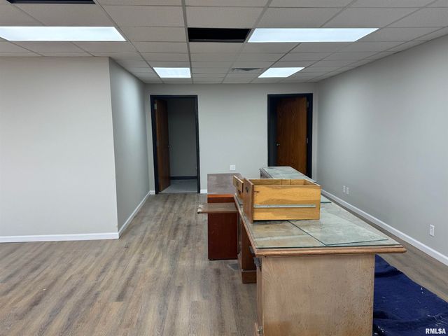 101 10TH Street, Rock Island, IL 61201