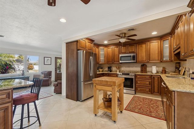 2268 INDIAN AVENUE N, Belleair Bluffs, FL 33770