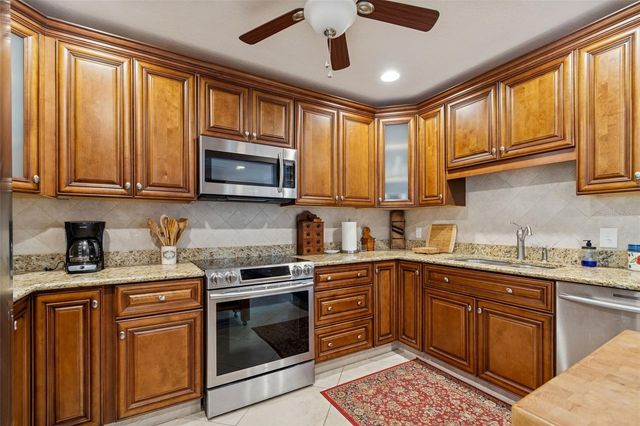 2268 INDIAN AVENUE N, Belleair Bluffs, FL 33770