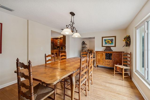 2268 INDIAN AVENUE N, Belleair Bluffs, FL 33770