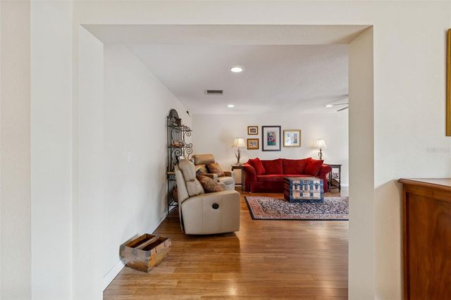 2268 INDIAN AVENUE N, Belleair Bluffs, FL 33770