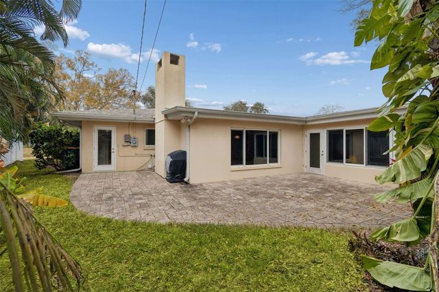 2268 INDIAN AVENUE N, Belleair Bluffs, FL 33770