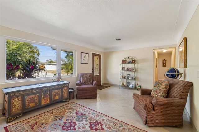 2268 INDIAN AVENUE N, Belleair Bluffs, FL 33770