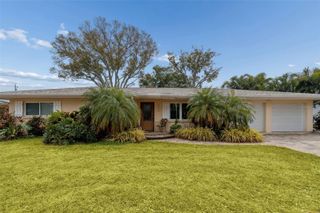 2268 INDIAN AVENUE N, Belleair Bluffs, FL 33770
