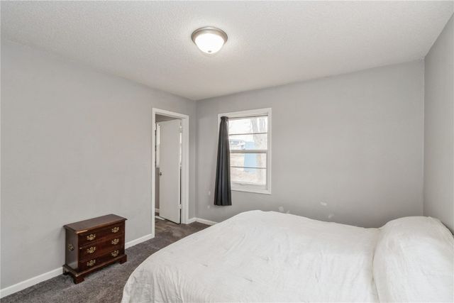 281 NW Jacolyn Drive, Cedar Rapids, IA 52405