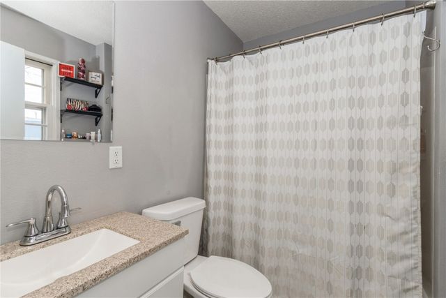 281 NW Jacolyn Drive, Cedar Rapids, IA 52405