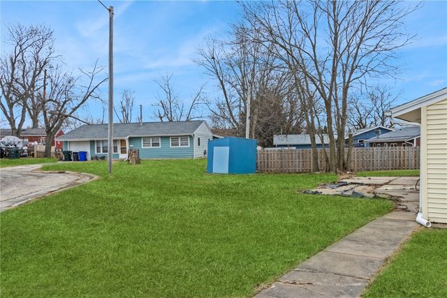 281 NW Jacolyn Drive, Cedar Rapids, IA 52405