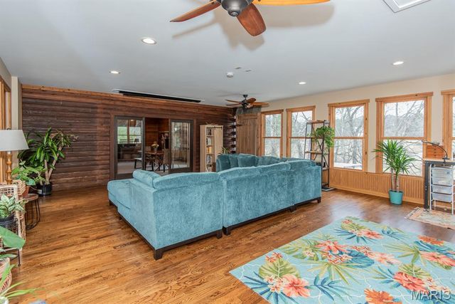 1000 Eureka Road, St Louis, MO 63025