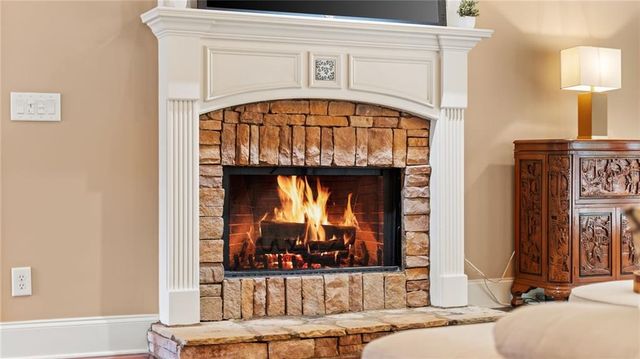 5010 Collins Lake Drive, Mableton, GA 30126