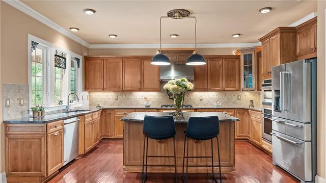 5010 Collins Lake Drive, Mableton, GA 30126
