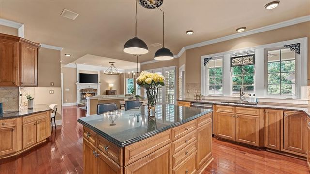 5010 Collins Lake Drive, Mableton, GA 30126