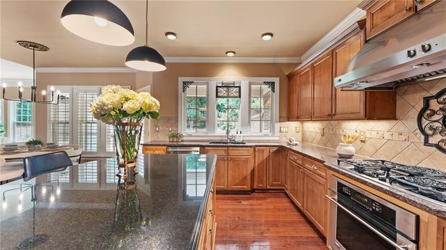 5010 Collins Lake Drive, Mableton, GA 30126