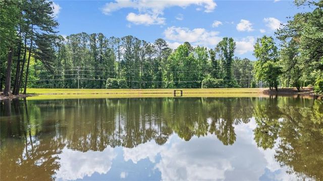 5010 Collins Lake Drive, Mableton, GA 30126